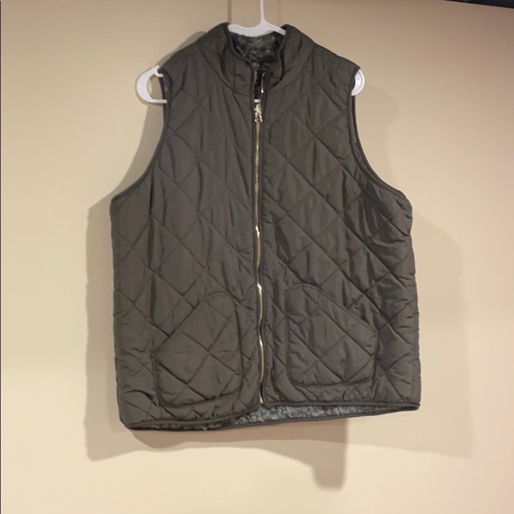 Green Sherpa reversible puffer vest